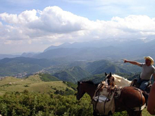 Italy-Abruzzo/Molise-Colle dell'Orso - through the Valley of the Bear